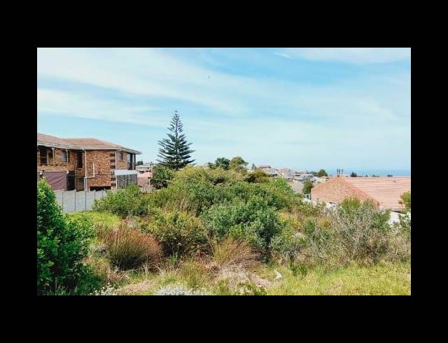 LAND FOR SALE IN DANA BAY